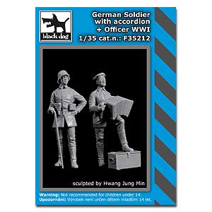 Немецкий солдат с аккордеоном + офицер, Первая мировая война