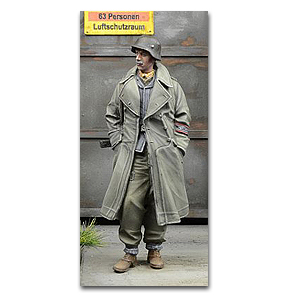 Член Volkssturm Luftschutz, Германия, 1945 г.