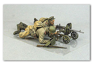 Советский экипаж пулемёта «СГ-43». Лето-зима 1943-45 гг. Два рисунка.