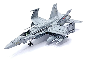 1/350 F/A-18C (сложенные крылья) (3 шт.)