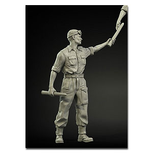 Британский RAC North Africa заряжает 2-фунтовые боеприпасы солдат № 1